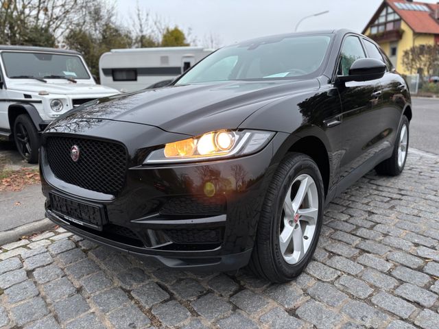 Jaguar F-Pace 20d Black Paket Navigationssystem