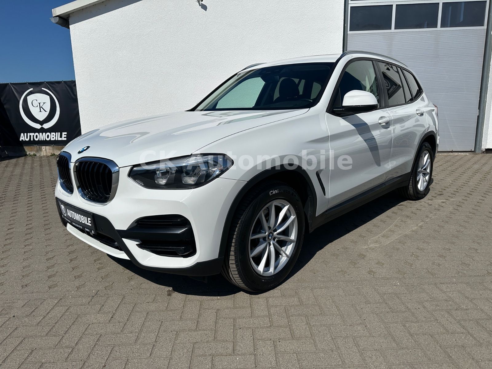 Fahrzeugabbildung BMW X3 xDrive20d Advantage/Navi/Head-Up/Pano/AHK