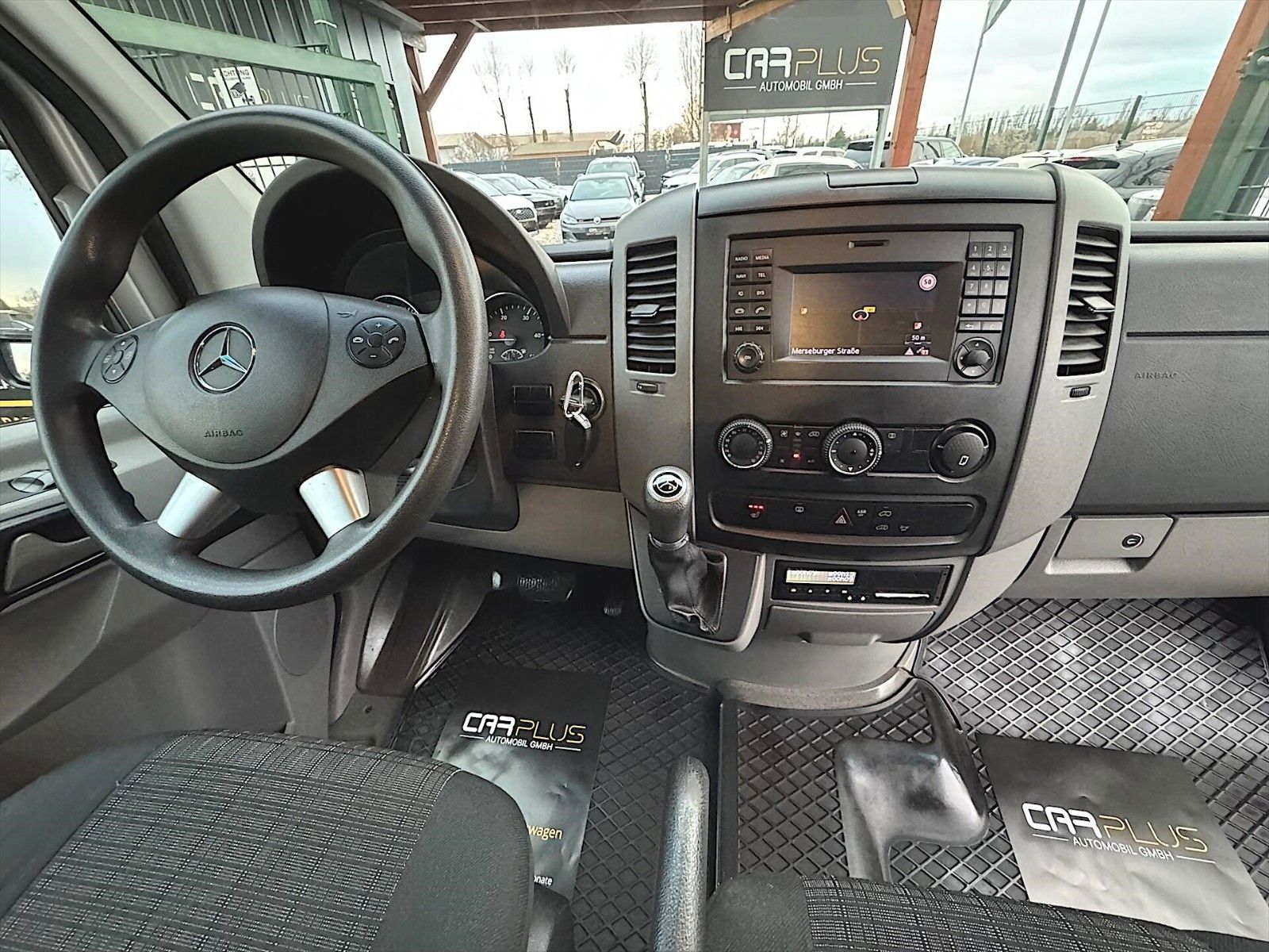 Fahrzeugabbildung Mercedes-Benz Sprinter II Kasten 319 CDI L2H3 *Bi-Xenon*19%*