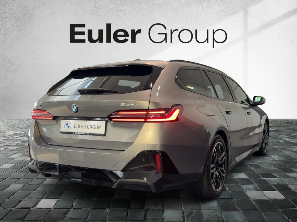 BMW 540 d xDrive Sportpaket HUD El. Panodach Navi Di foto 4