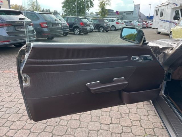 Mercedes-Benz SL 560