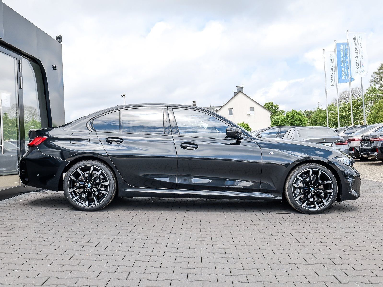 BMW 330 - Bild 10