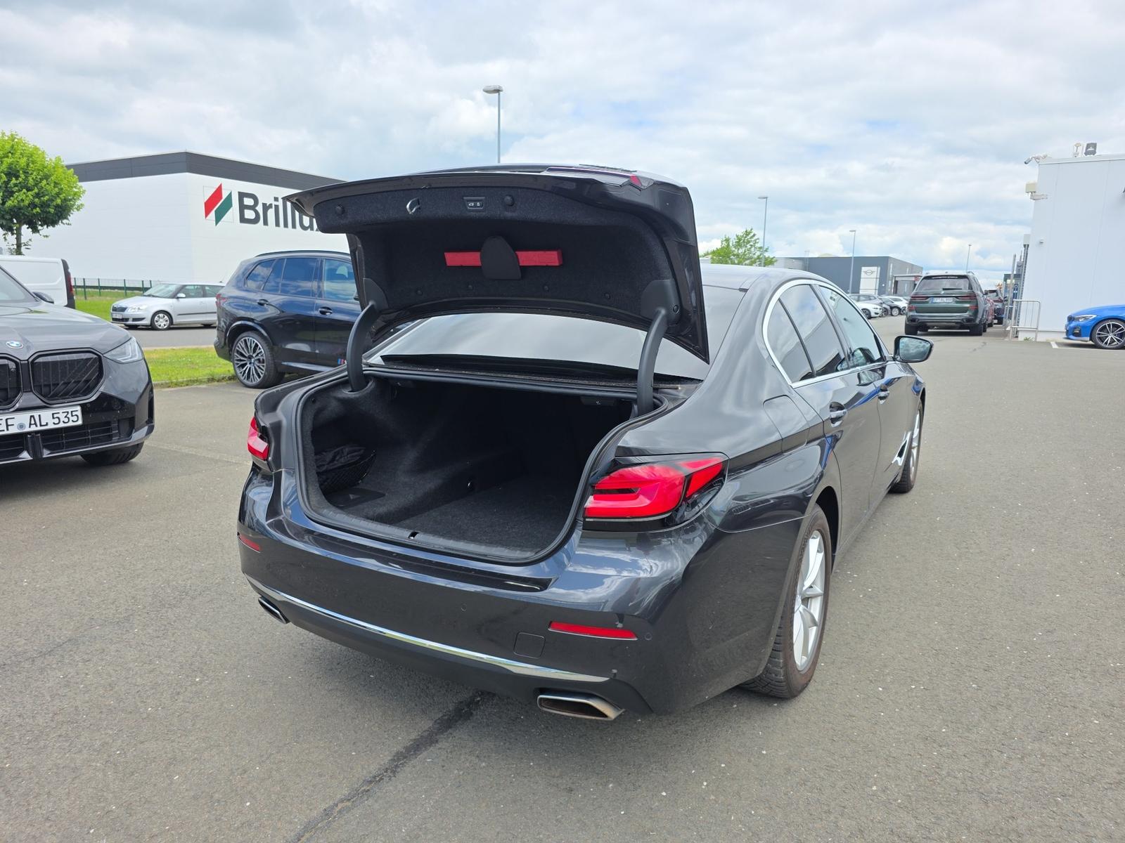 BMW 530d xDrive Lim Head Up Komfortsitze Intergral A