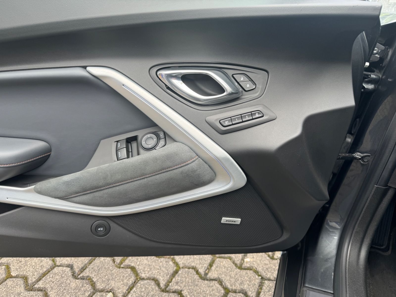 Fahrzeugabbildung Chevrolet Camaro 6.2 V8 AT 50th Anniversary Edition Voll
