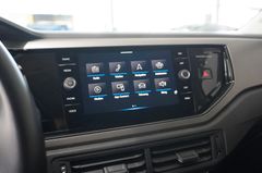 Fahrzeugabbildung Volkswagen Polo VI 1.0 TSI COMFORTLINE NAVI/LED/KAMERA/DAB+