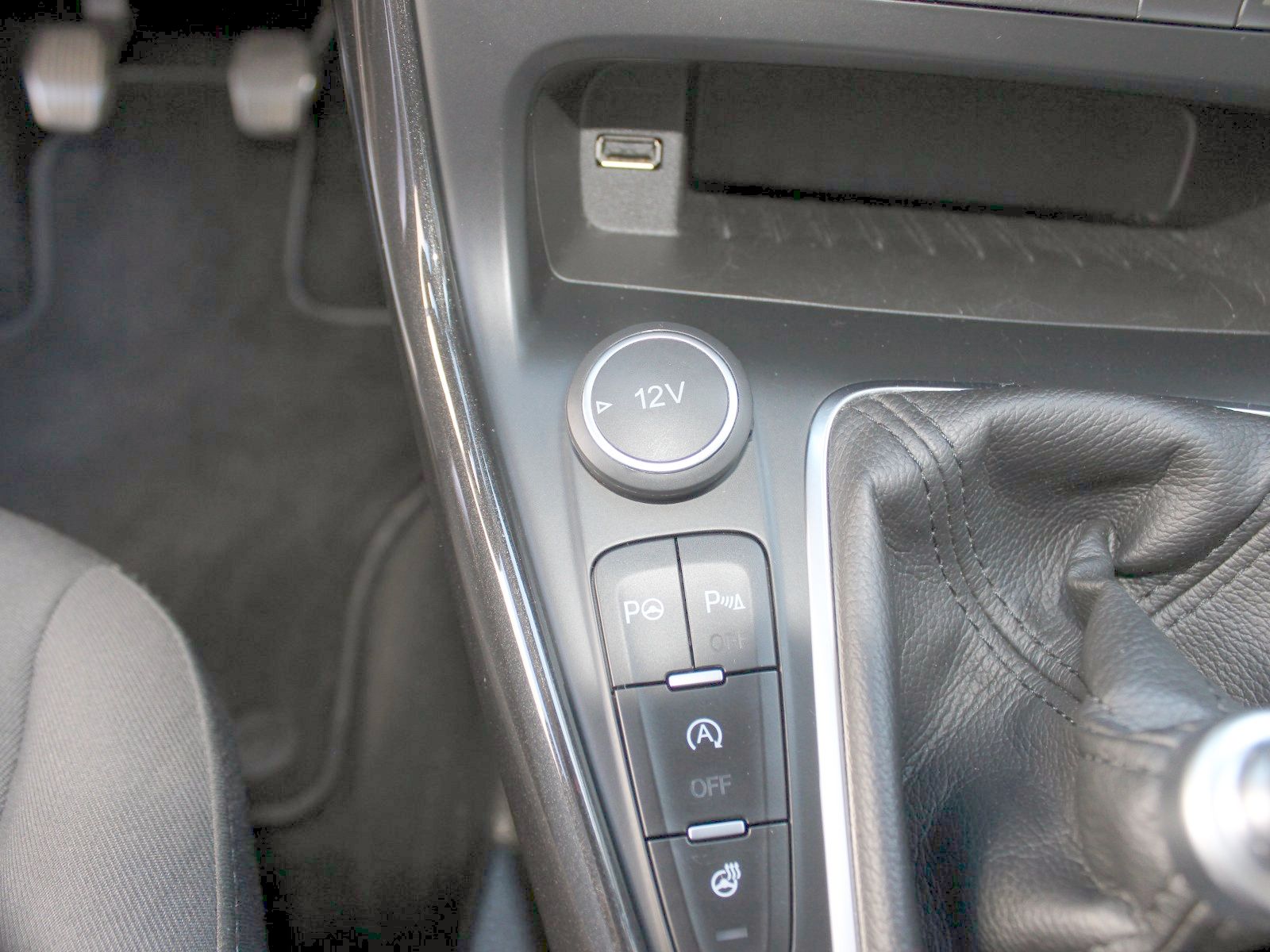 Fahrzeugabbildung Ford Focus Titanium 1,5 EcoBoost Start/Stopp