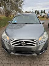 Suzuki Sx4 4x4 2015 1.6 diesel Automatik - Suzuki SX4 von privat
