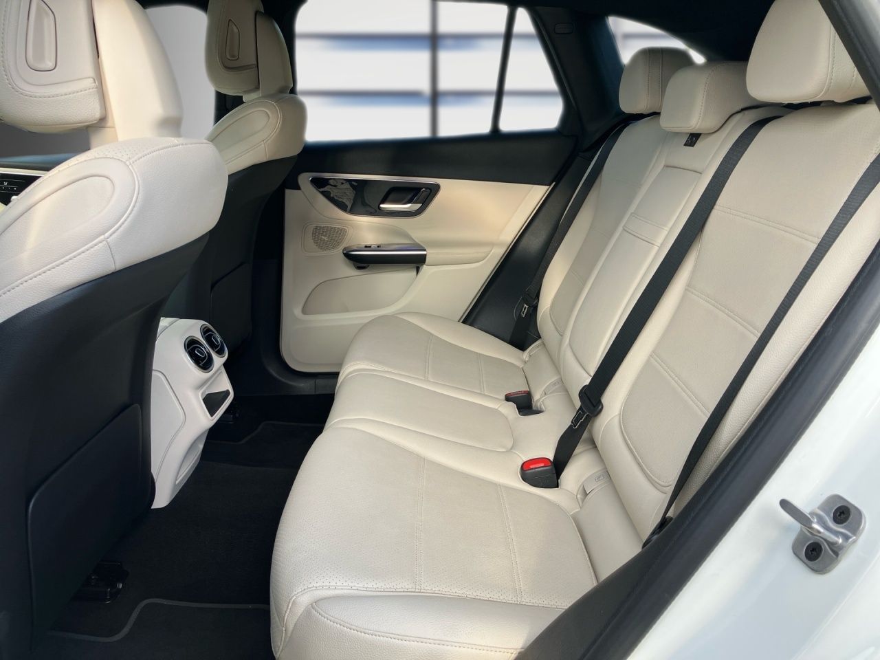 Fahrzeugabbildung Mercedes-Benz GLC 220 d 4M AVANTGARDE+360+STNDHZ+DISTR+MEMORY+