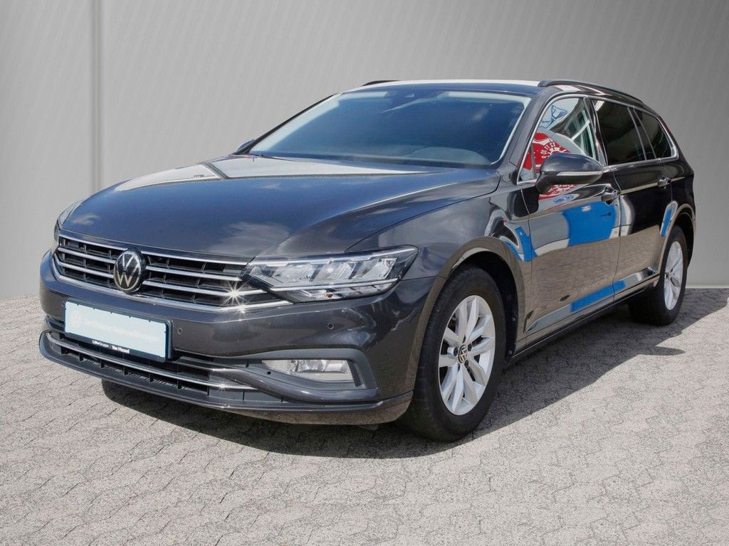 Volkswagen Passat Variant 1.5 TSI DSG Business 16" ACC NAVI imagem 2