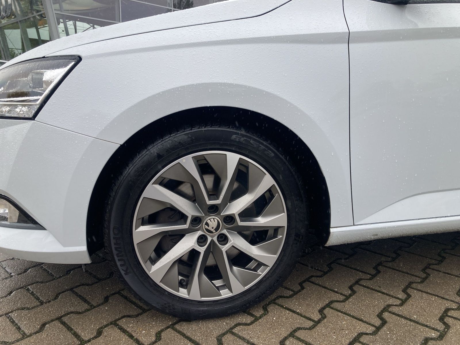 Fahrzeugabbildung SKODA Fabia Combi TSI Best-of DSG Navi Climatronic GRA