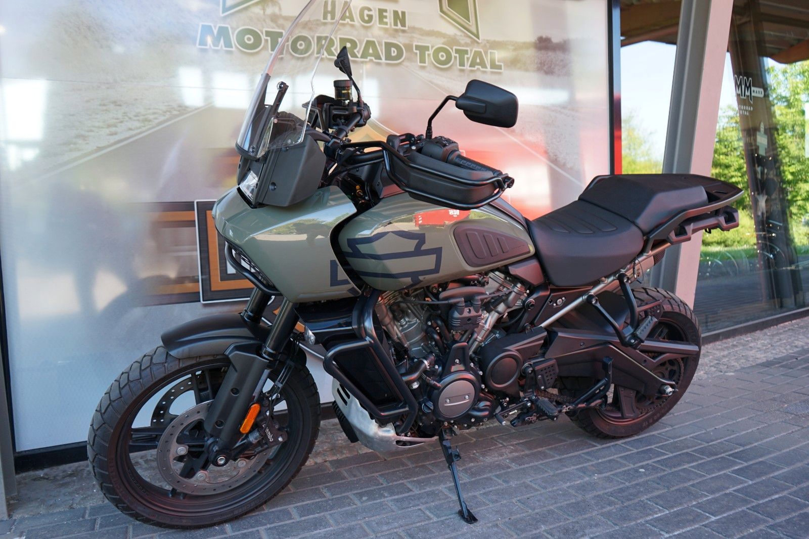 Fahrzeugabbildung Harley-Davidson Pan America Special RA 1250 S mit Jekill & Hyde