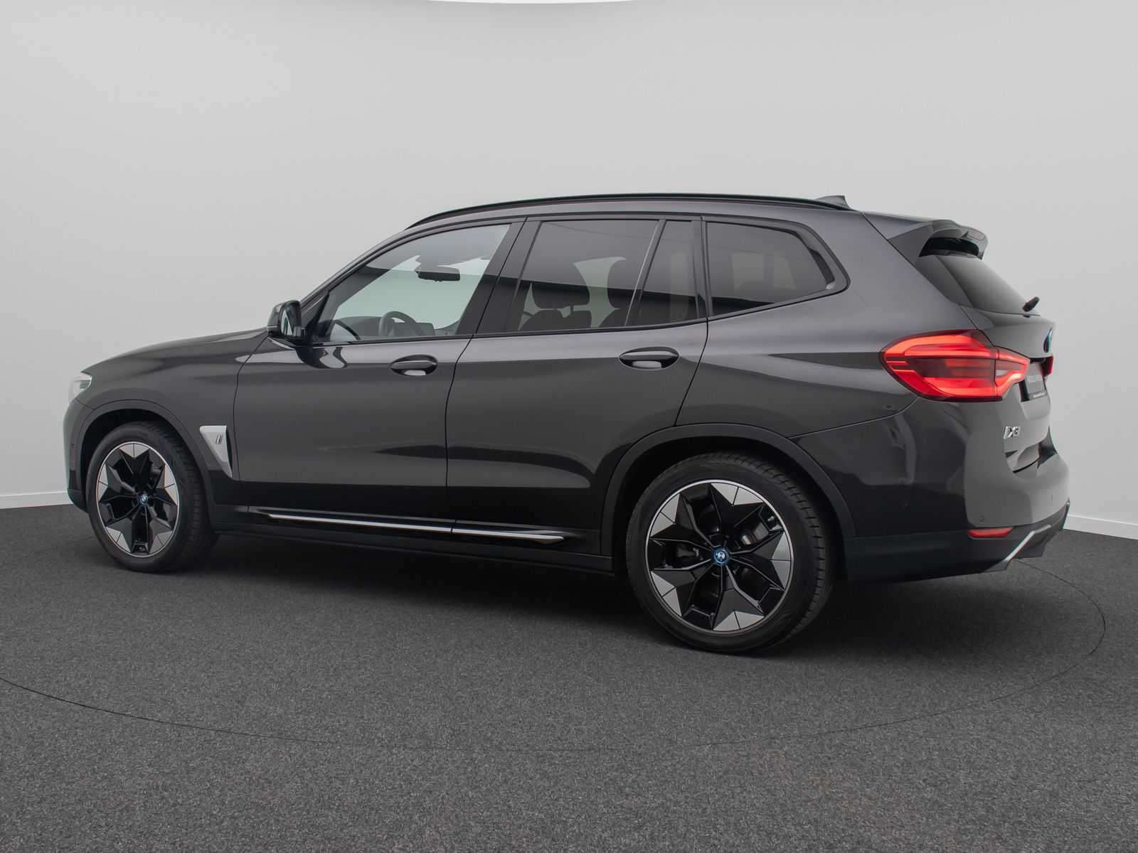 Fahrzeugabbildung BMW iX3 Impressive 360°Panorama HUD DAB H/K Sport