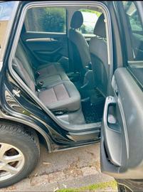 2010 AUDI Q5 — фото 6