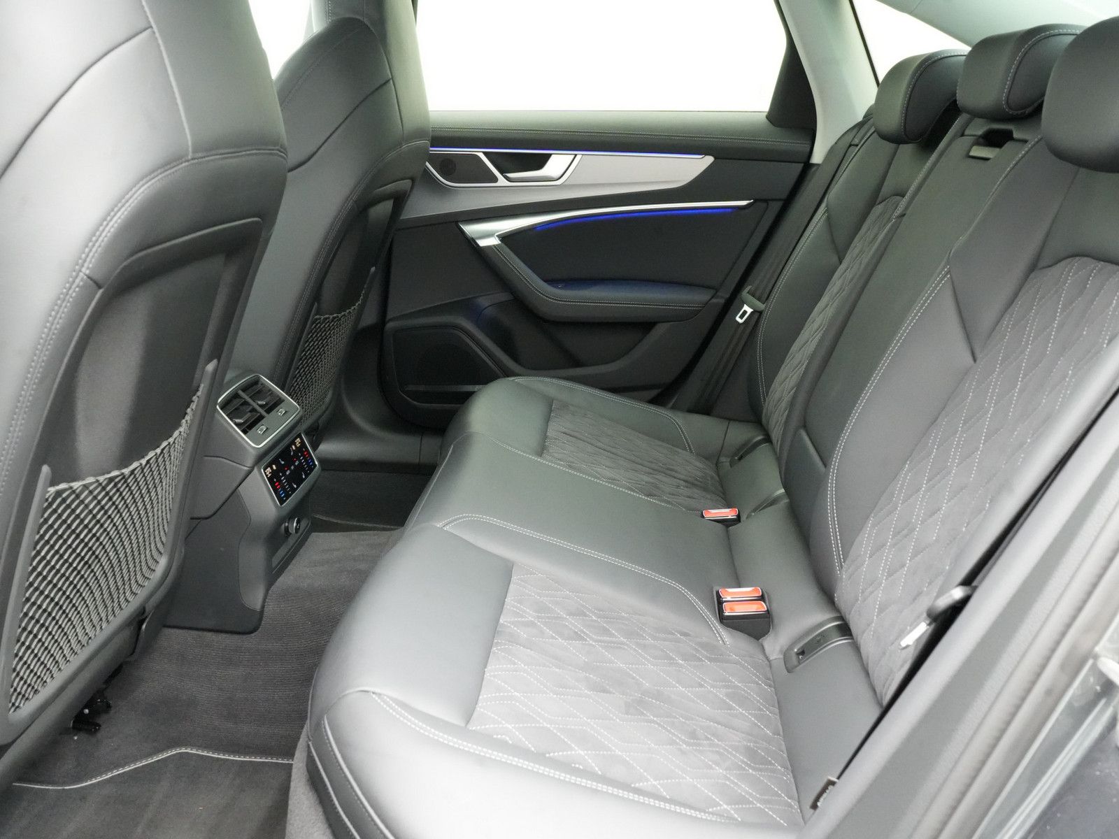 Audi S6 - Bild 20