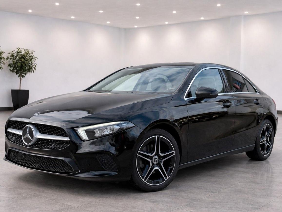 Mercedes-Benz A 200 Limousine Automatik/MWST/Aisstente/AMG