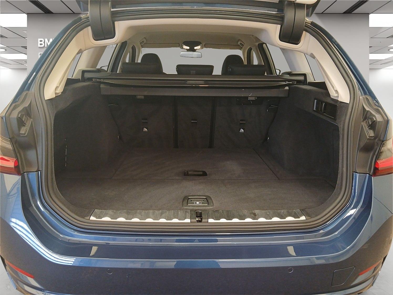 BMW 318d Touring LiveCockpitProf PDC Driv.Assist