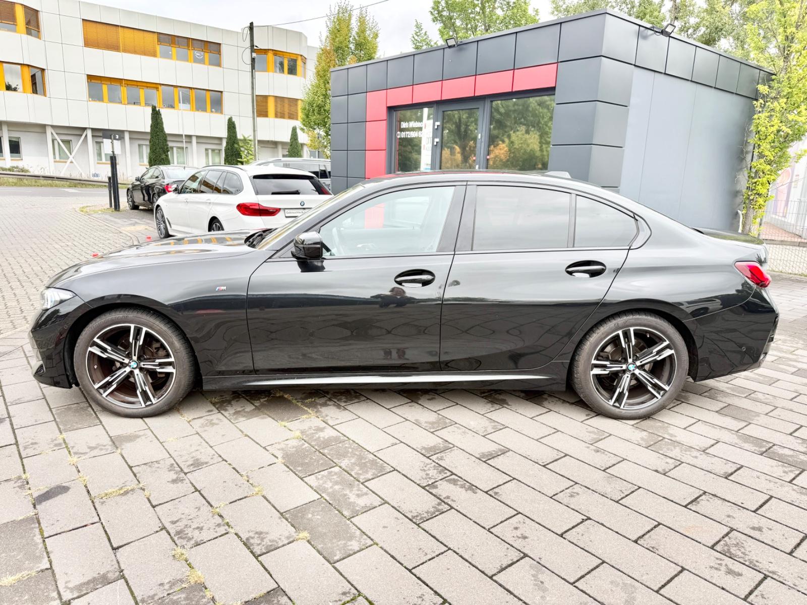 BMW 318i M SPORT