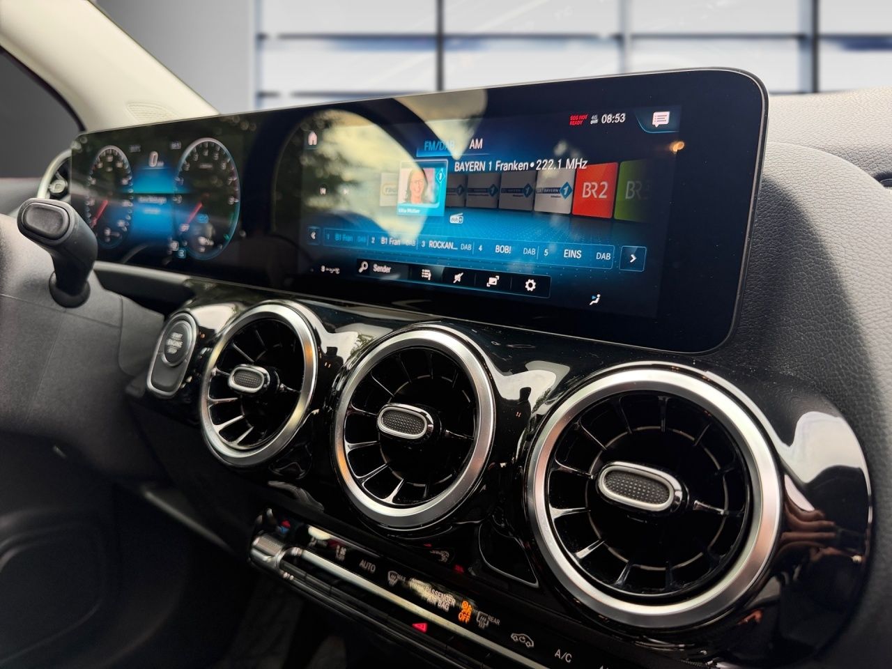 Fahrzeugabbildung Mercedes-Benz GLA 250 e AMG+NIGHT+CARPL+STNDHZ+LED+KAMERA+