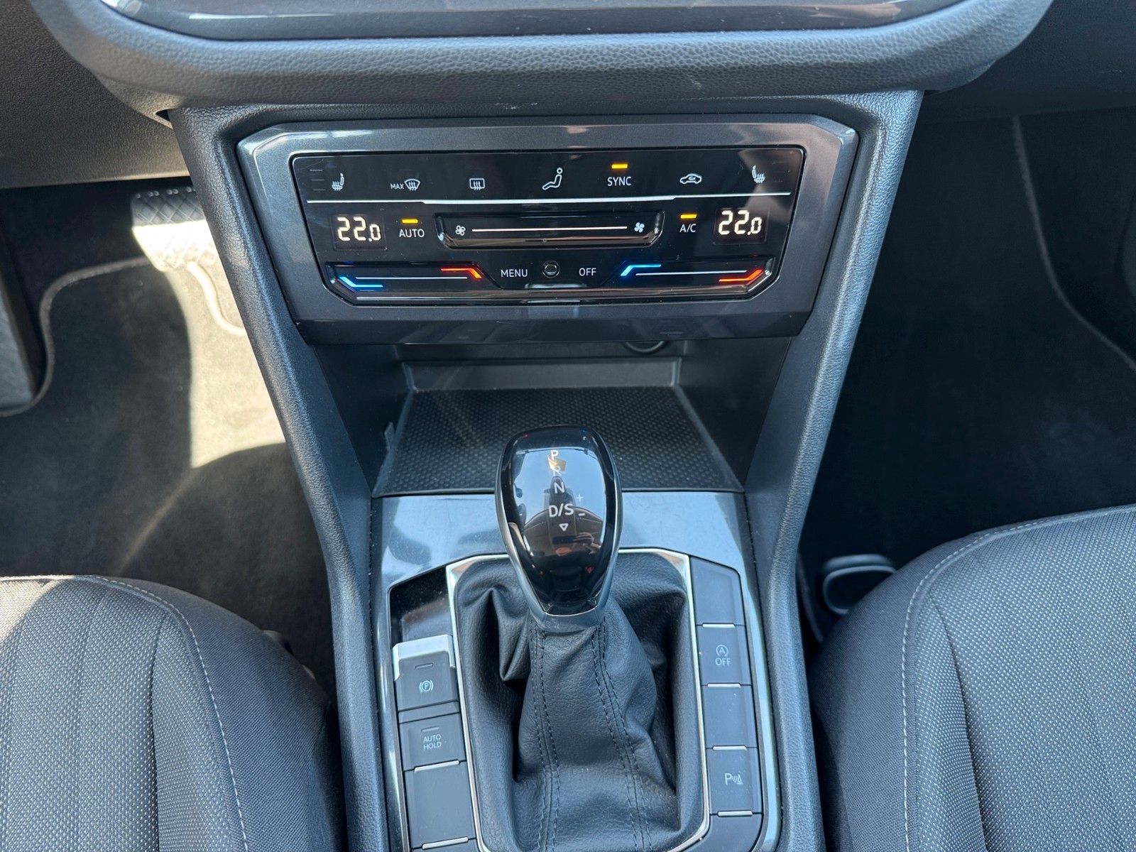Fahrzeugabbildung Volkswagen Tiguan Allspace Life 1.5 TSI