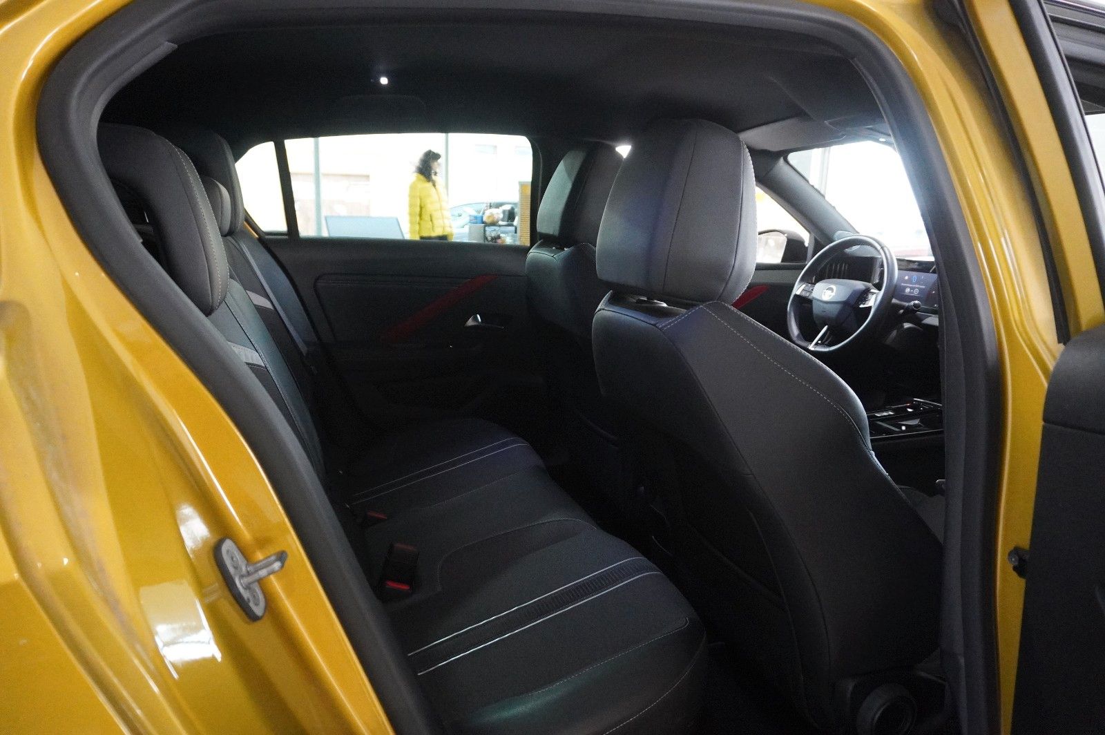 Fahrzeugabbildung Opel Astra L Lim. 1.6 HYBRID GS SPORT NAVI/360°/SPORT