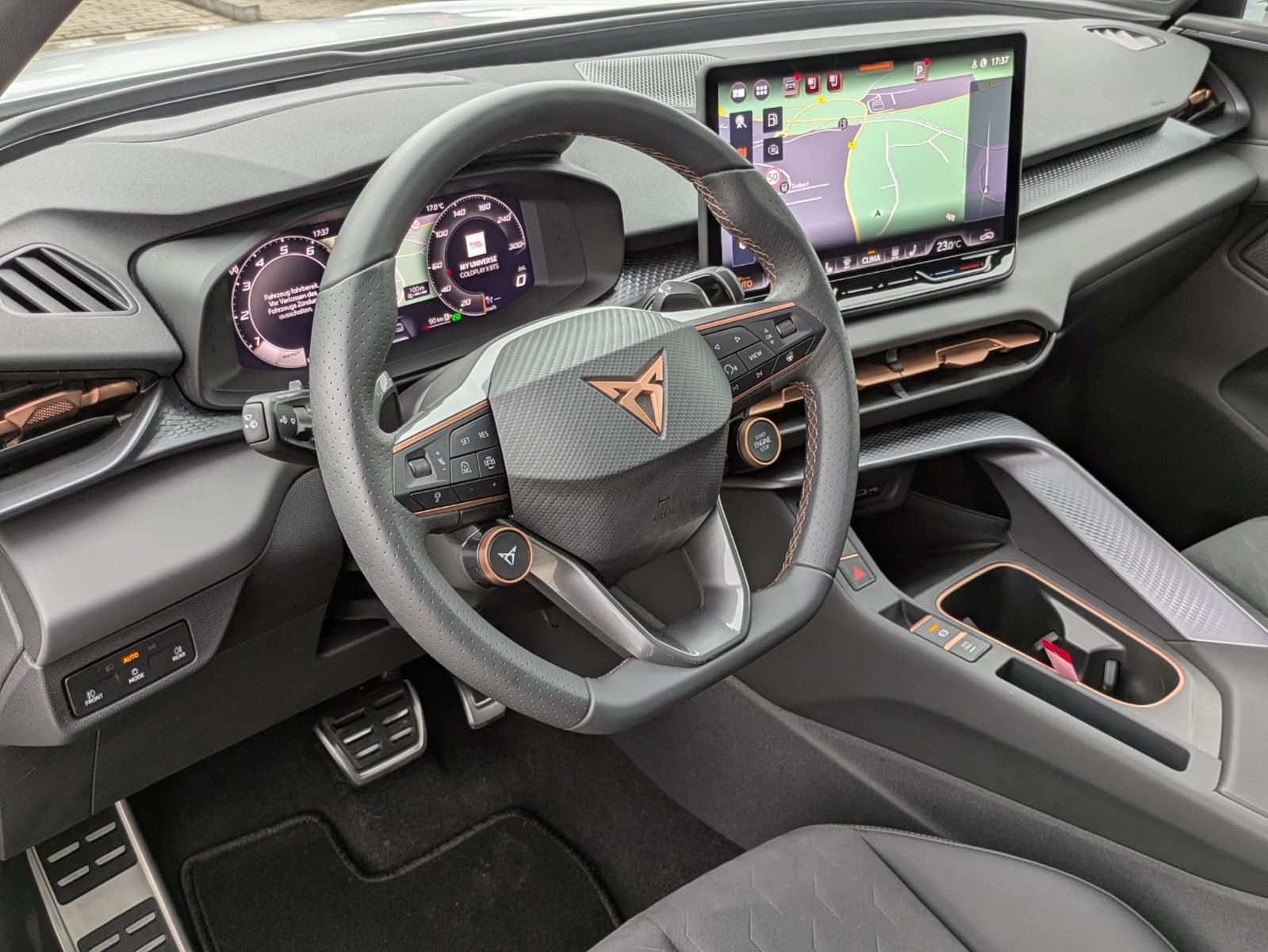 Fahrzeugabbildung CUPRA Terramar 2.0 TSI 4D VZ HUD*MATRIX*PANO*DCC*20"