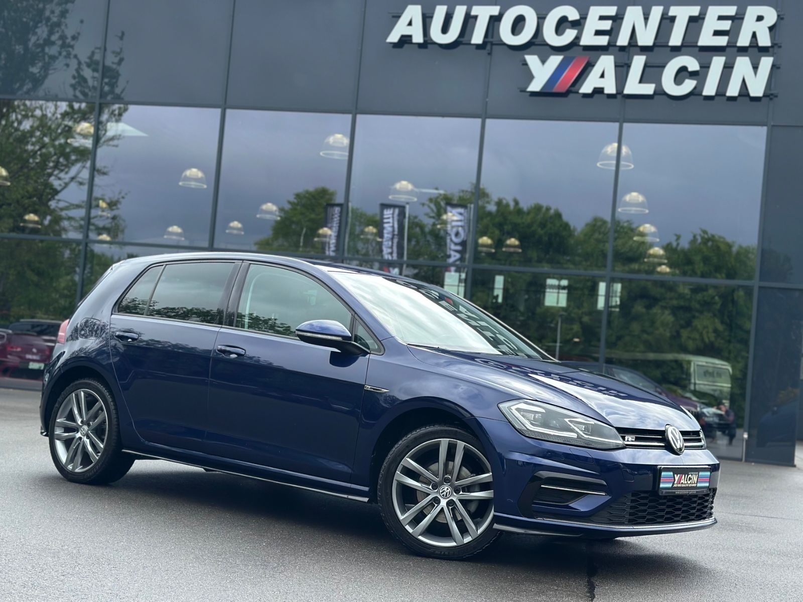 VW Golf - Gebrauchtwagen in Aurich