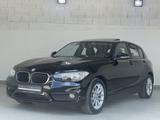 BMW 118 i Advantage Automatik Navi Glasdach Sportsit - gebrauchte BMW 118 aus dem Jahr 2019