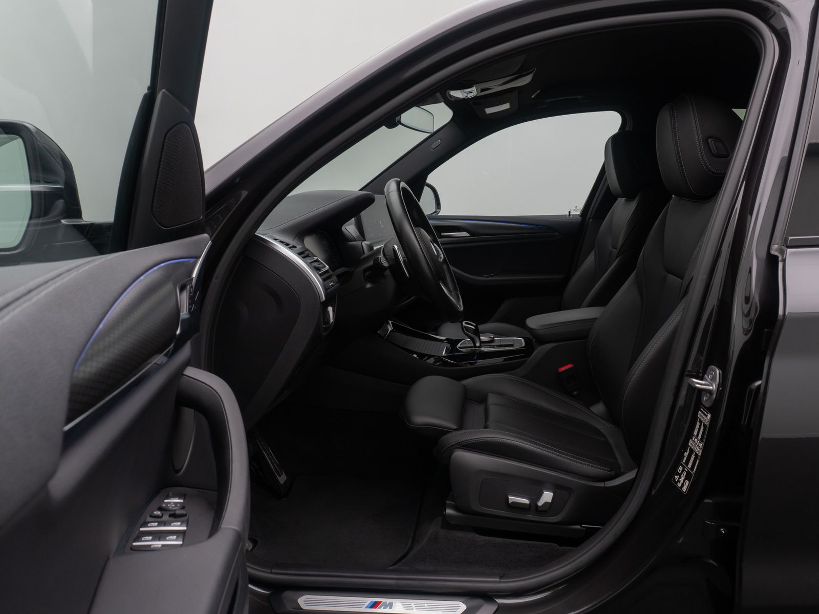 Fahrzeugabbildung BMW X3 xD30d M Sport 360°Laser Standheizung HiFi DAB