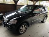 Mercedes-Benz ML 420 CDI 4MATIC - - Mercedes-Benz Geländewagen aus dem Jahr 2007