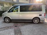 Volkswagen T5 California mit Aufstelldach und Küche. - Volkswagen: mit Aufstelldach