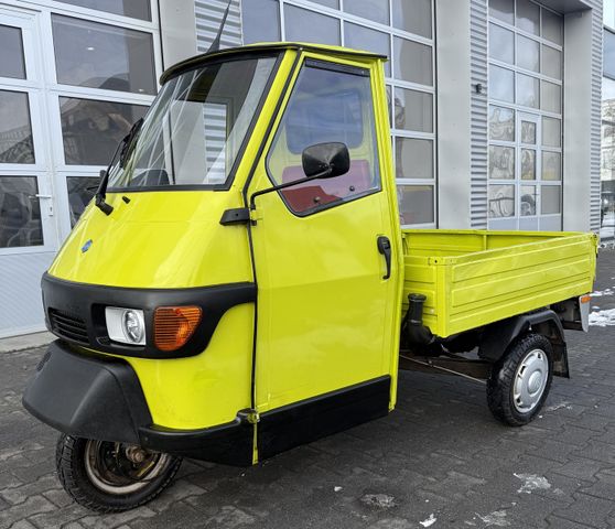 Piaggio APE 50 Pritsche - Radio - LED -