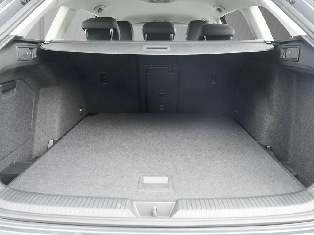 Volkswagen Golf VIII Variant 1,5 eTSI DSG,AHK,LED,Apple Car, миниатюра 6