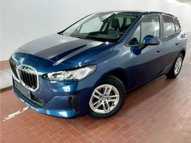 BMW 218 Active Tourer i Navi Widescreen Kam ParkAs