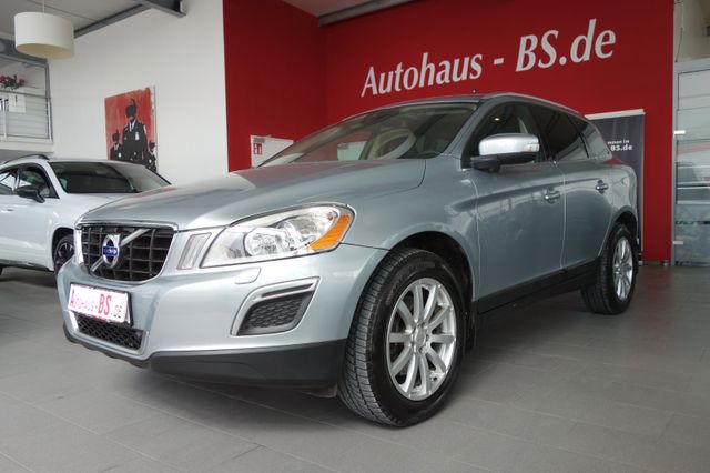 Volvo XC60 3.2 AWD Automatik,LederNaviXenonPanoAHK