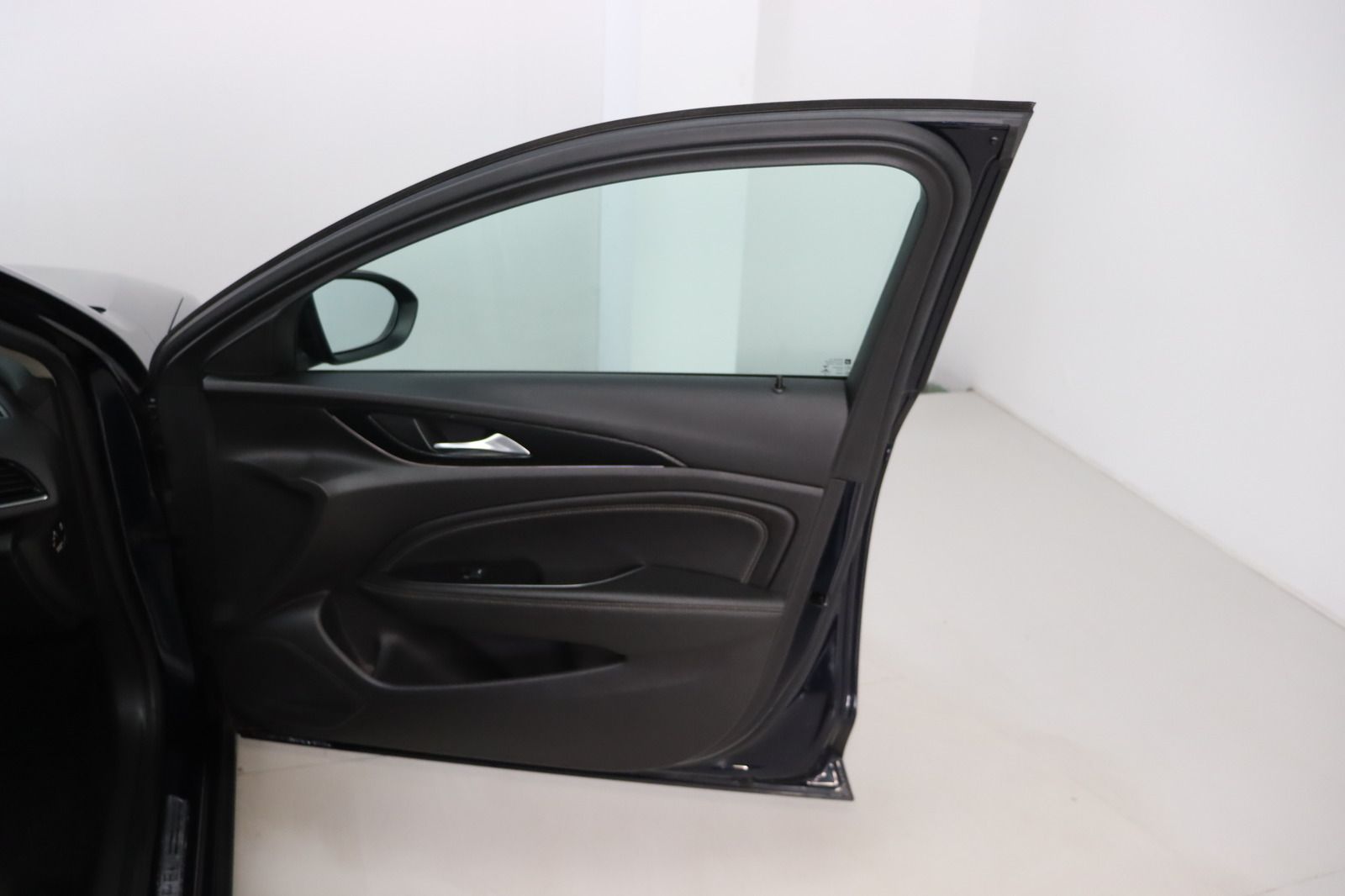 Fahrzeugabbildung Opel Insignia Grand Sport 4x4 * AHK