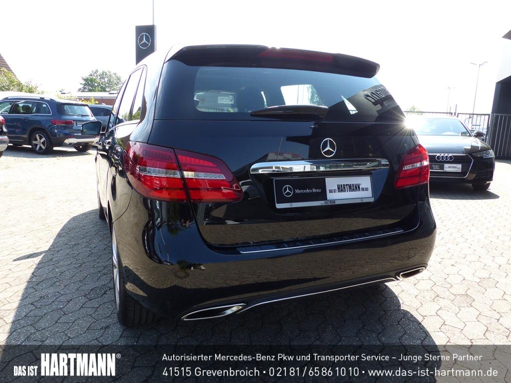Mercedes-Benz B 180 URBAN+PANO+R.KAM+8-FACH+LED-SCHEIN+SPIEGEL