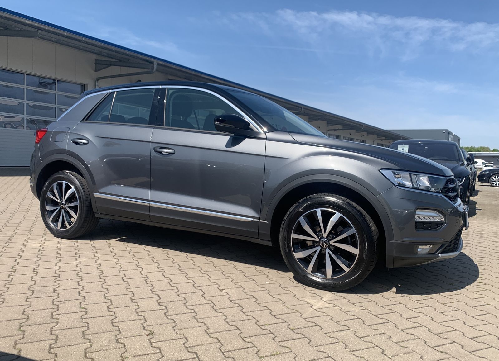 Fahrzeugabbildung Volkswagen T-Roc 2.0 TDI*Style*LED*ACC*Navi*Cam**PDC*