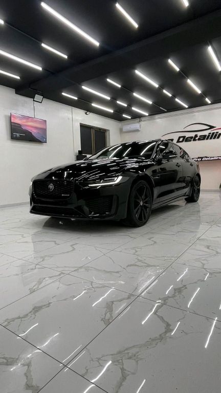 Image of Jaguar XE
