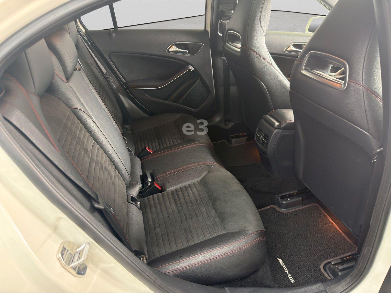 Mercedes-Benz A 250 AMG Sport (Line);KAMERA;SCHIEBEDACH;NAVI