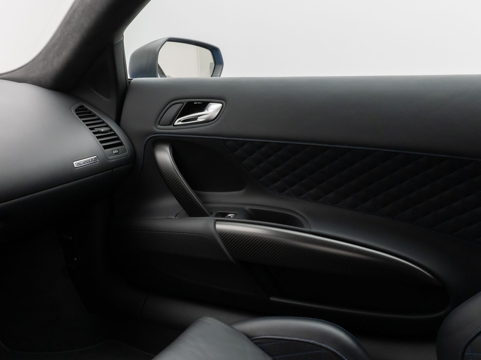 Fahrzeugabbildung Audi R8 Coupe 5.2 FSI LMX Sonderedition 1 OF 99 Laser