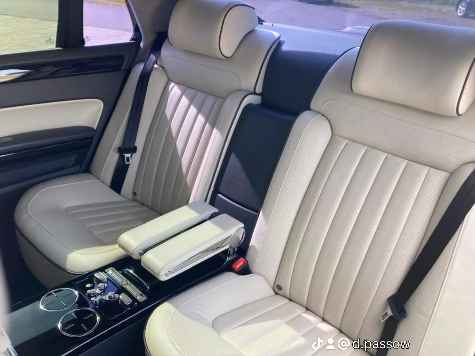 Volkswagen Phaeton 4.2 V8 lang 4MOTION Tiptronic 4-Sitzer -