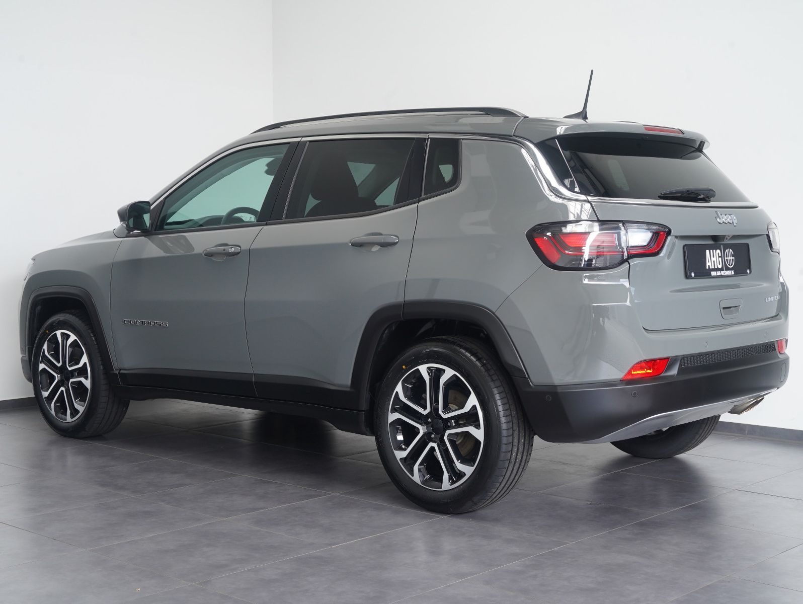 Fahrzeugabbildung Jeep Compass 1.3 MultiAir 80th Anniversary FWD