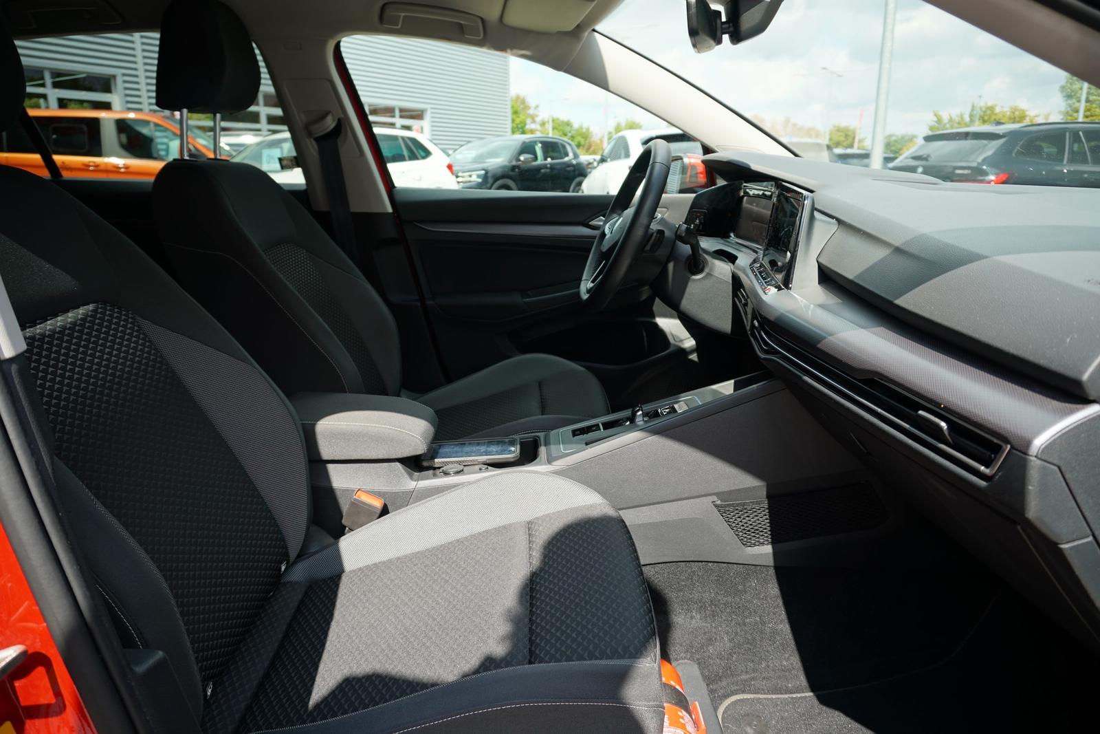 Volkswagen Golf VIII Active eTSI LED Navi AHK Touchscreen, миниатюра 22
