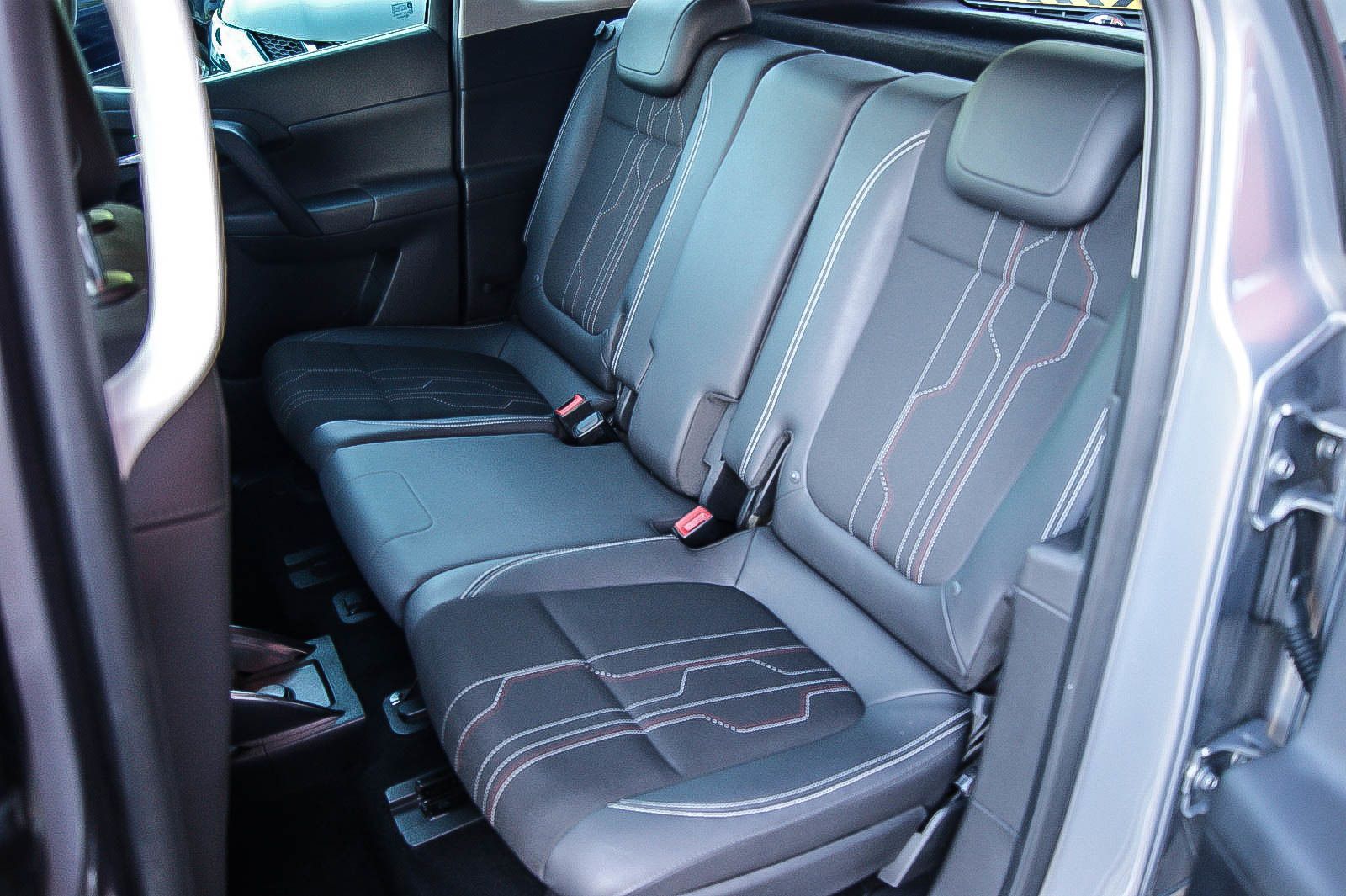 Fahrzeugabbildung Opel Meriva B 1.4Turbo 150 Jahre Opel 1HAND ANHZV PDC