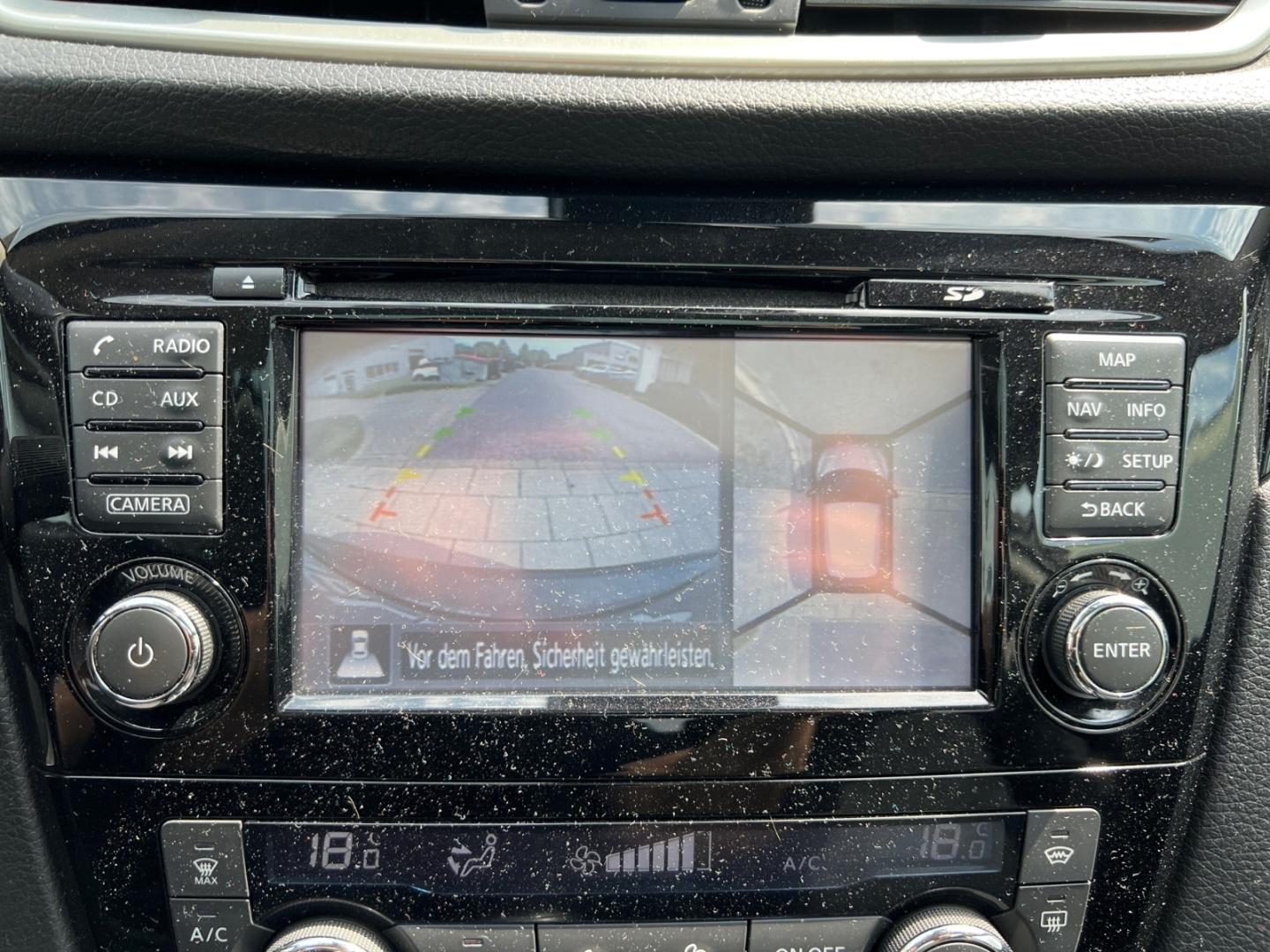 Nissan Qashqai 1.2 DIG-T N-Connecta *360°*NAVI*SHZ*PDC*
