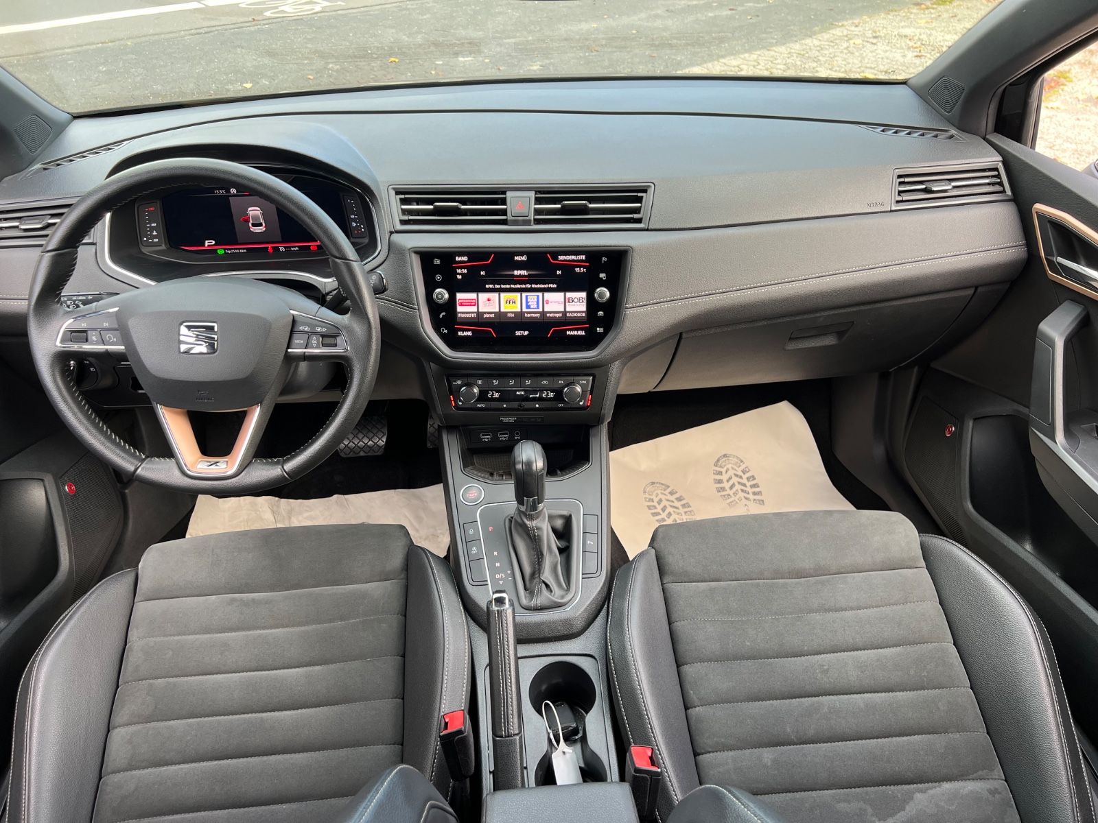 Fahrzeugabbildung SEAT Ibiza Xcellence Sport DSG *KEYLESS*ALCANTARA*LED
