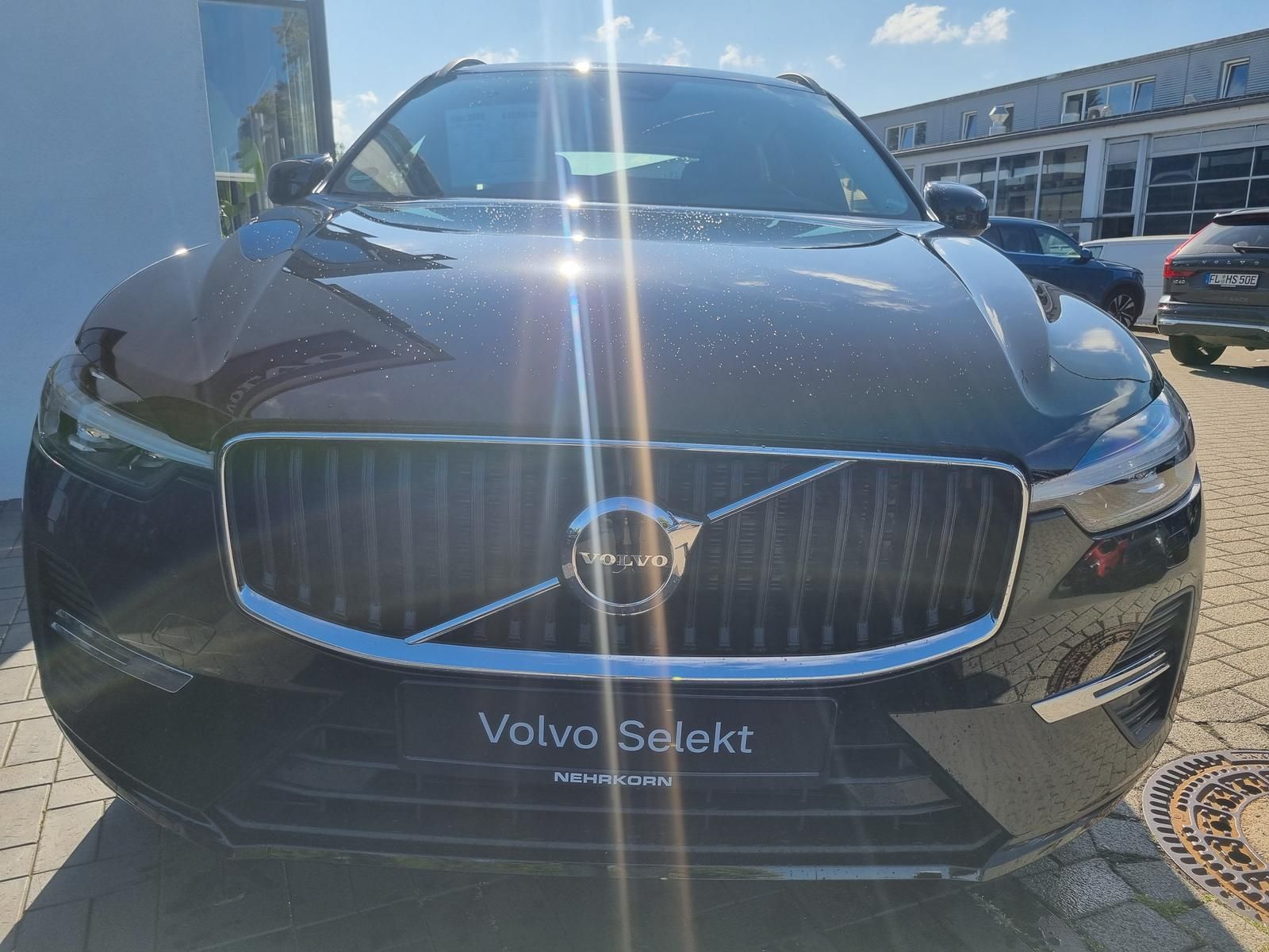 Fahrzeugabbildung Volvo XC60 B4 D 2wd Core 'ACC,BLIS, Kurvenlicht'