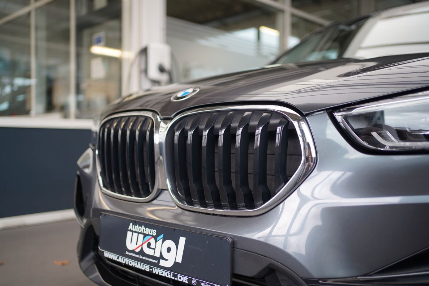 Fahrzeugabbildung BMW X1 20dA Sport Line +Navi+LED+MultifunktionLenkra