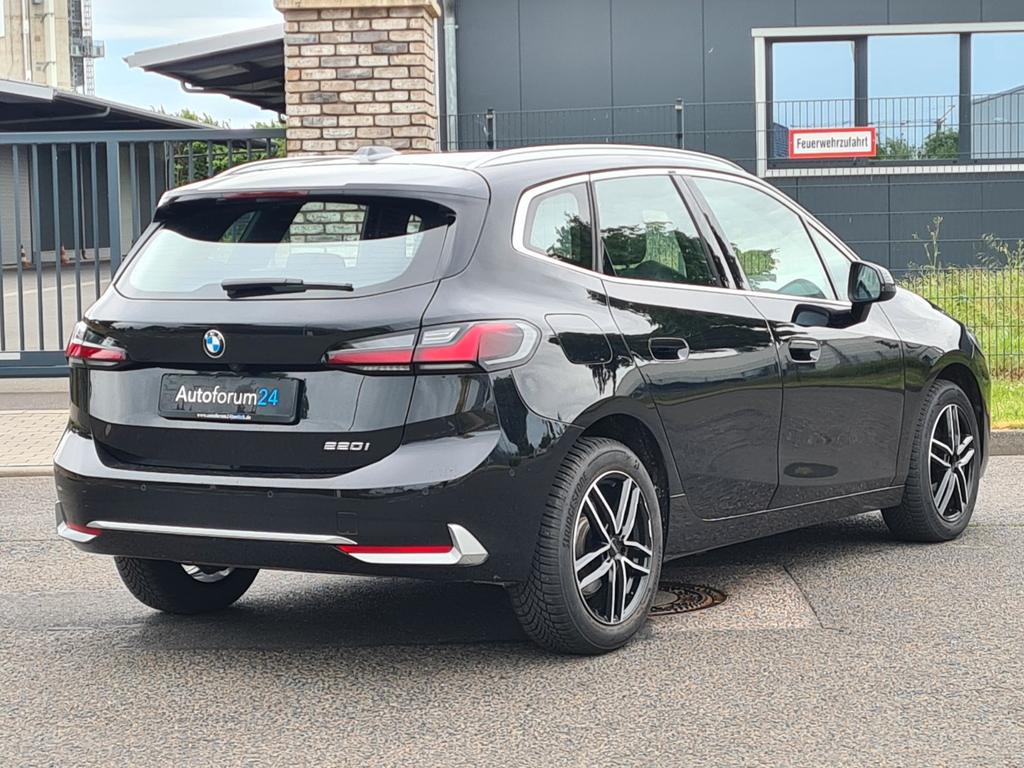 BMW 220