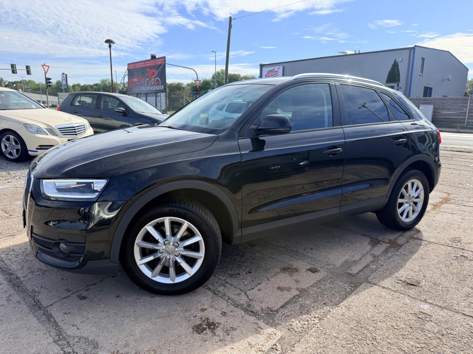 Audi Q32.0TFSI quattro Navi. AHK SHZ Klima.Tüv 11/27